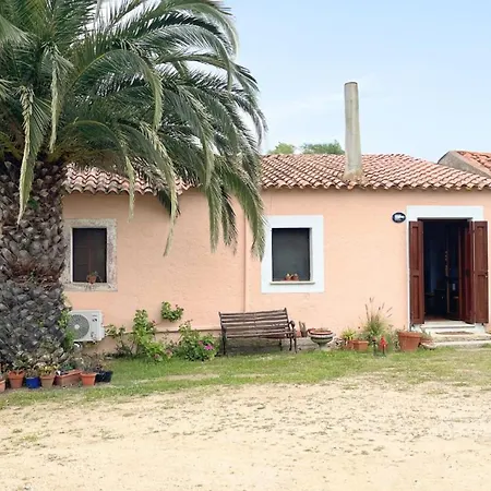 Stazzo Lughente A Typical Sardinian House Holiday home Cugnana