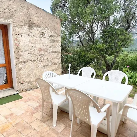 Stazzo Lughente A Typical Sardinian House *