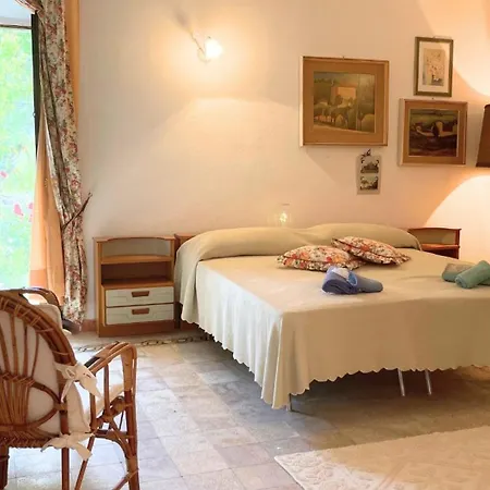 Stazzo Lughente A Typical Sardinian House Holiday home Cugnana